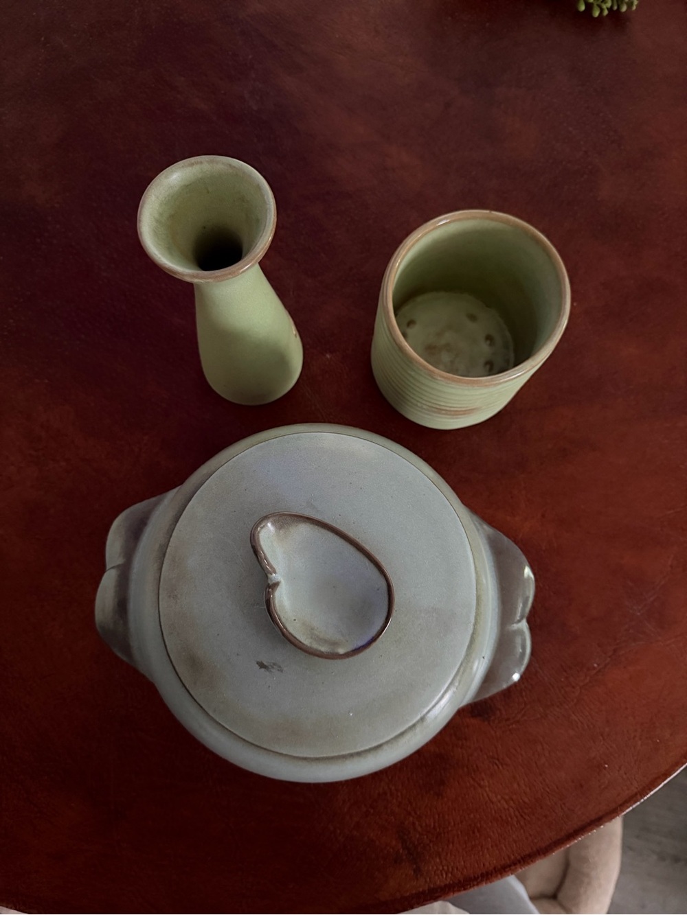 Frankoma Handcrafted Prairie Green Ceramic Pot and 2 Vases Decor signed - Picture 3 of 10